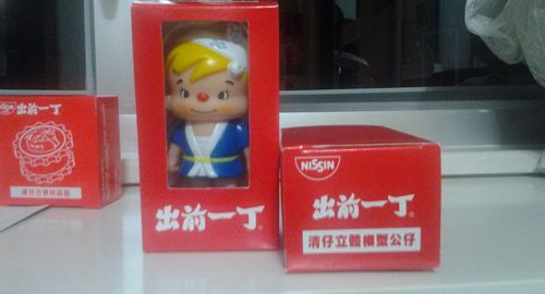 100% 新 出前一丁 清仔 立体模型公仔