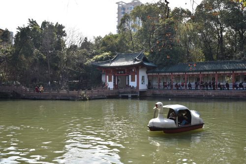 广汉房湖公园