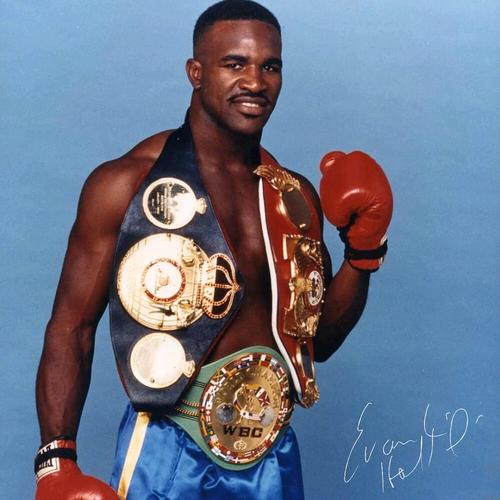 拳王伊万德霍利菲尔德ins照片自取