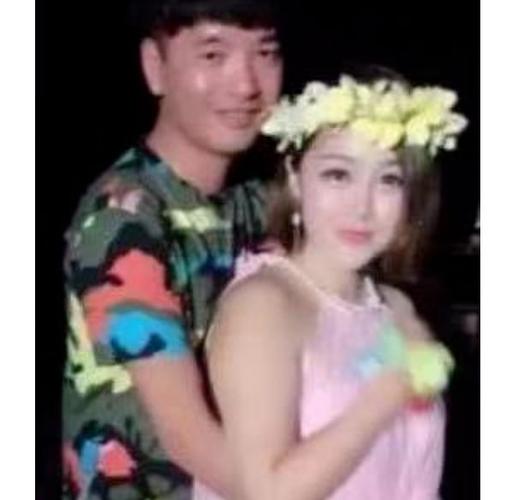 初瑞雪小白恋爱往事照曝出ks女主播妥协喊话刷穿云箭线下见面银行行长