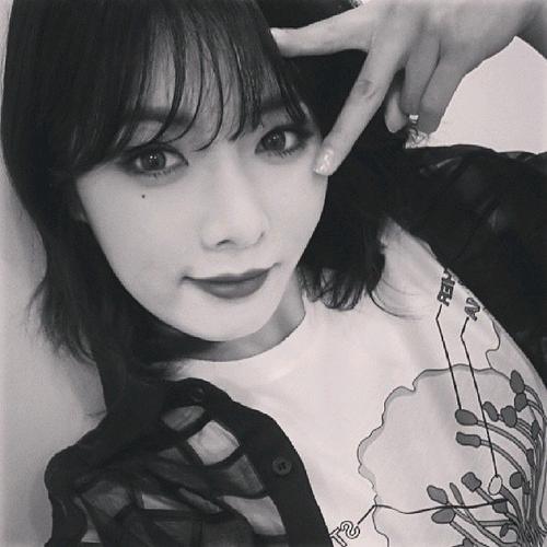 或许可能很可能泫雅新回归造型是短发吧!短发也很绝,所以我整理了下