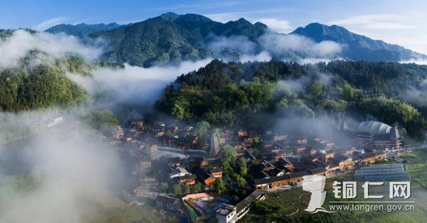 寨沙侗寨.谢峰摄