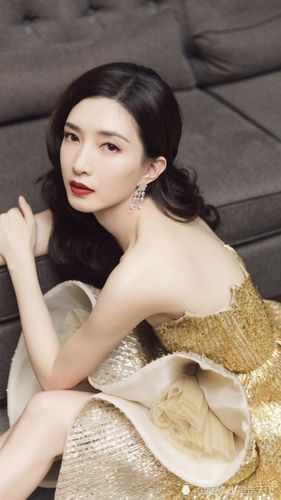 壁纸欣赏—江疏影第1期 20时尚盛典图片合集,喜欢一仆