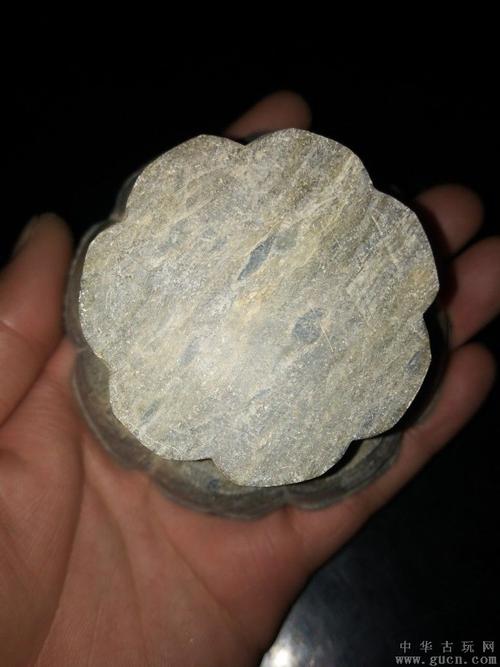 唐代豹斑石杯子