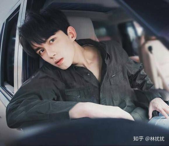 刘昊然与吴磊的长相pk谁赢?