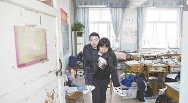 收到录取通知书后,朱志强说,在大学他一定会更加勤奋地学习,不会辜负