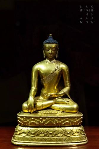 附 民间部分相关造像|扎那巴扎尔祖师像17世纪 高:h 52cm 直径:w 37
