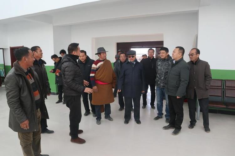 共和县人民政府—县长华旦深入切吉乡调研脱贫攻坚工作