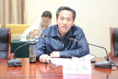 菏泽市教育局招生办主任张克诚介绍菏泽市招飞组织工作情况
