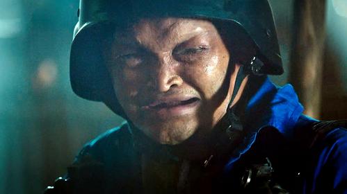 《湄公河行动》片段赏析,藏在毒贩的卧底完成任务,舍身撞向毒贩