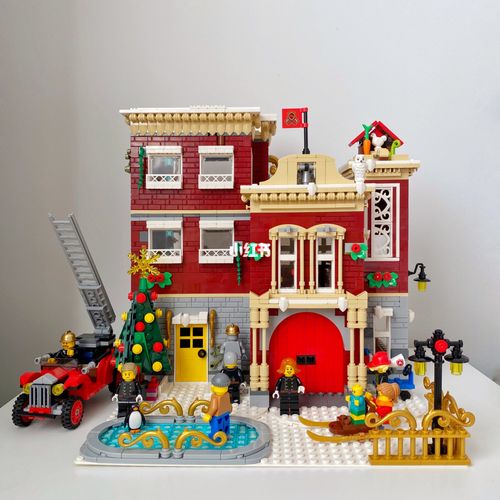 乐高10263 冬季消防局 moc_冬天去哪玩_乐高怎么样_甜品_圣诞树_街景