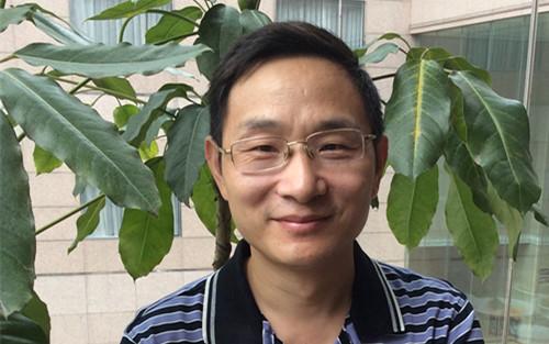 杨庆手术狂人谈医患关系医学教育和自媒体