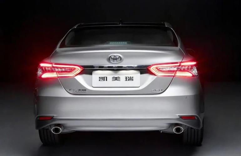 降价还增配,2021款丰田凯美瑞意欲何为?