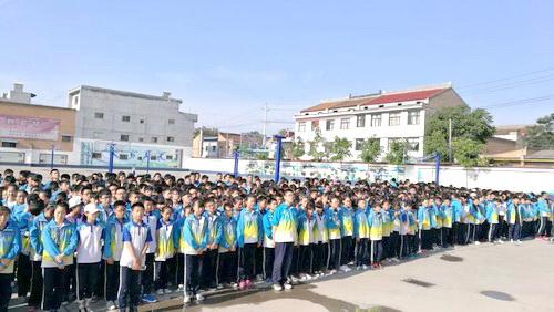 花口初中组织学生参观县鼓楼民俗馆_乾县人民政府