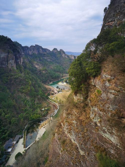 新昌穿岩十九峰_穿岩十九峰风景名胜区自由行热门攻略