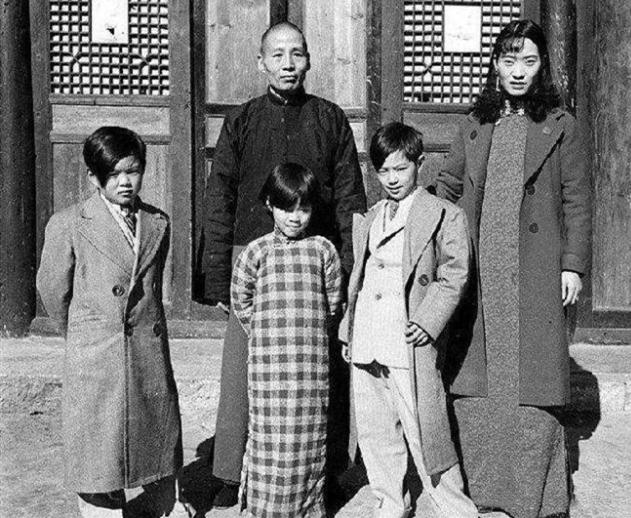 原创民国大恶霸刘文彩死后,五位姨太太结局如何?三姨太的命运最悲惨