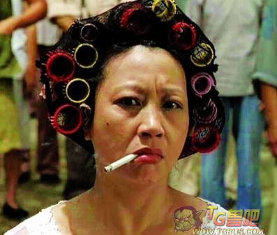 包租婆,不解释,看过功夫的都知道,她不暴力?谁暴力?