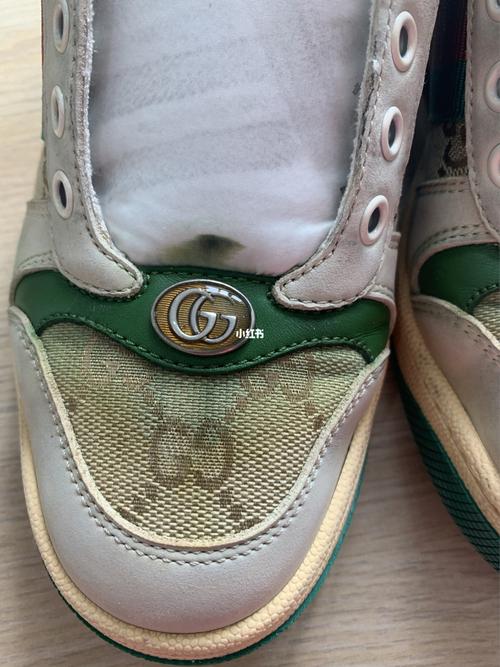 gucci脏脏鞋洗后串色做旧洗掉修复对比