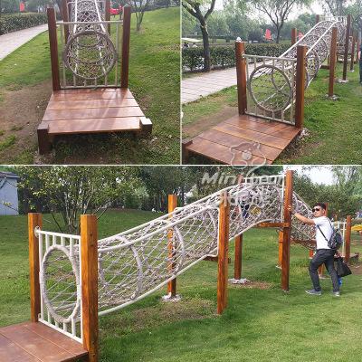 儿童户外游乐设备攀爬网 室外体能训练防腐木质攀爬钻洞拓展系列