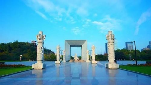 "桐庐中心广场"