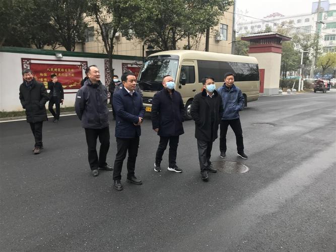 江陵县委副书记县委政法委书记李先刚调研指导服务两会工作