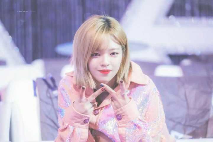 请评价一下twice的定延(jeongyeon)?