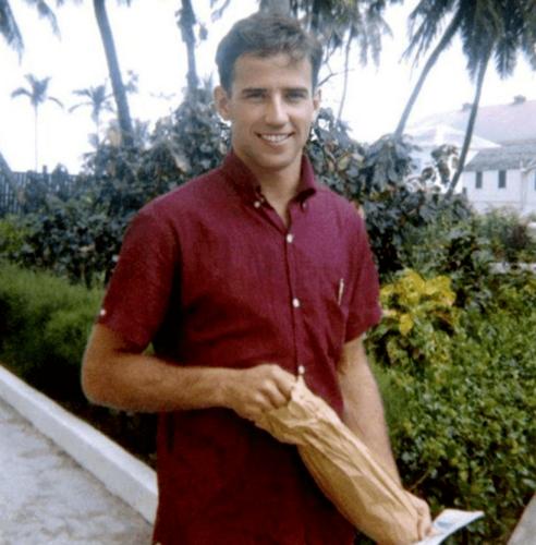 拜登能否拯救下沉的美国?