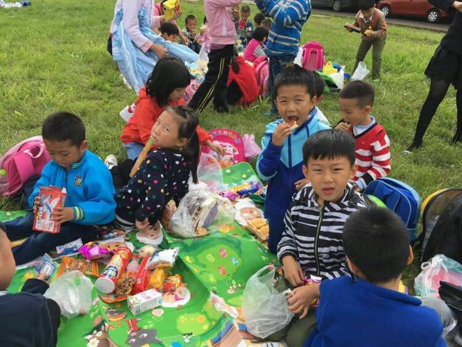二0一六年昆明市崇新小学秋游 一年级二班