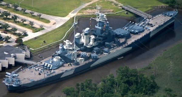 战争结束后,两艘北卡罗来纳级战列舰在完成对美军官兵回国的输送任务