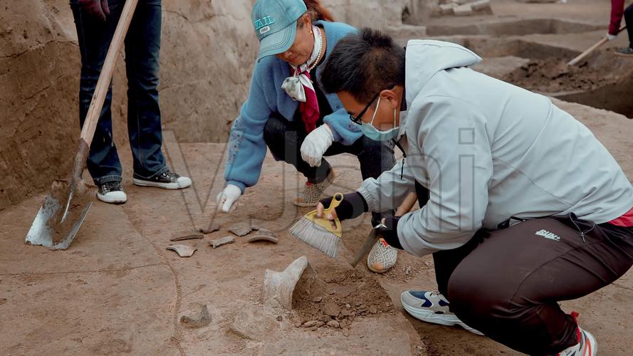 考古发掘现场古墓历史文化_3840x2160_高清视频素材