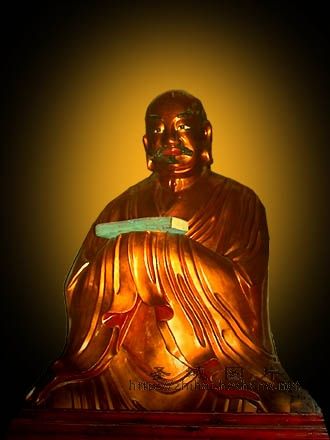 又称"拔五种阴无明根本湍衔尴徒偈尊者; 第貮佰零捌尊:贤劫首尊者