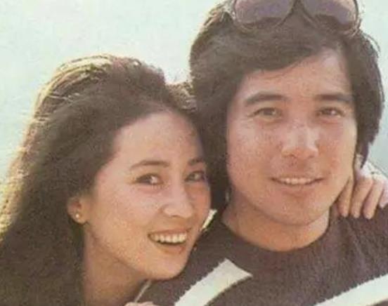 原创1982年秦汉离婚,前妻放下狠话:就算娶猫狗,你也不能娶林青霞