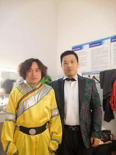 第十二届中国民间春晚音乐人韩大伟演唱我在雄安你在哪