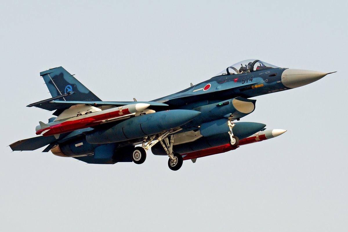 日本航空自卫队f2战斗机挂8枚先进导弹疯狂试飞 意欲何为