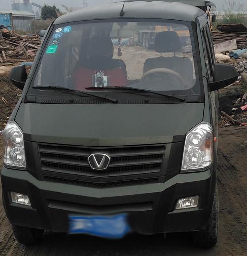 国产面包车标志有一个v字型是什么车