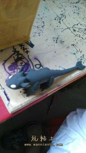 用超轻粘土做的酷酷的飞龙教程