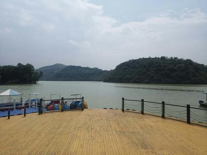 陕西铜川市宜君福地湖(水库)重游有感