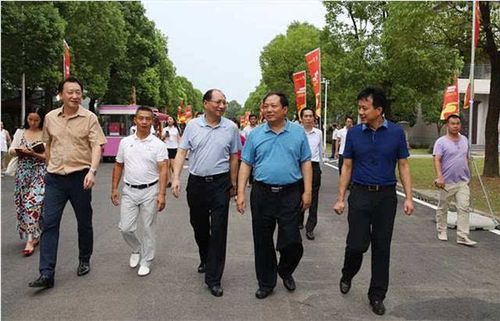 李小双运动城是由奥运冠军李小双组建创办的全民健身生态运动基地