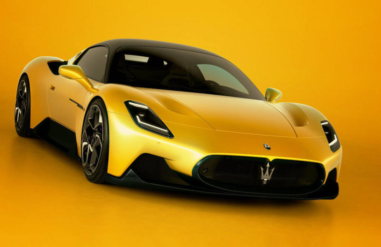 超跑皇后 玛莎拉蒂mc20黄色特别版