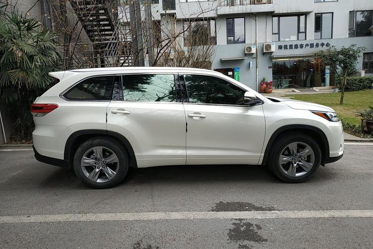 丰田 汉兰达 2018款 2.0t 四驱豪华版 7座 基本信息