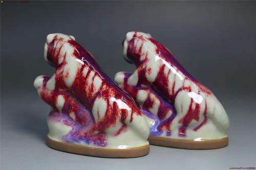 红色钧官窑80年代钧窑国营瓷厂新工艺虎虎生威摆件一对