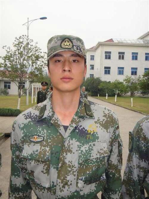 这是什么兵种?貌似不是中国的吧?求解?