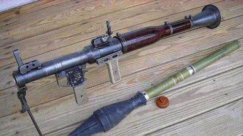 越南新步枪让人哑口失笑,还是中国老式武器好用,也只能如此