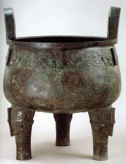 资讯 美育体育 鉴赏 详细   大盂鼎是西周康王时期的青铜重器,于十九