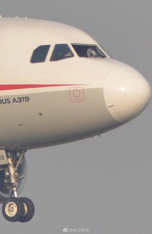 军事 正文  5月14日,四川航空公司一架a319飞机,从重庆直飞拉萨航班
