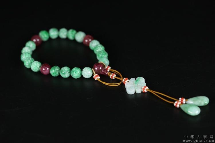 海外回流,翡翠十八子手持