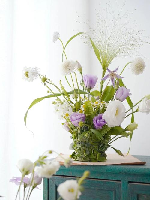 作为插花者97,对花材认识的深浅,对作品有很大影响