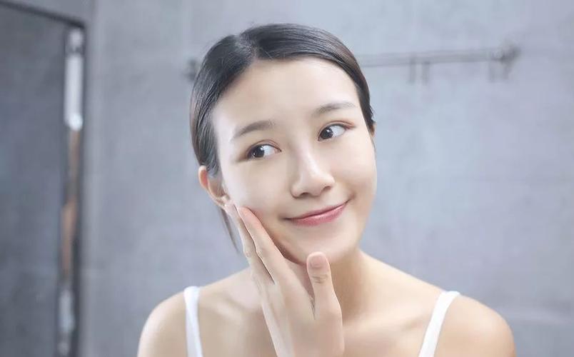 这样洗脸,活该你一辈子18岁!