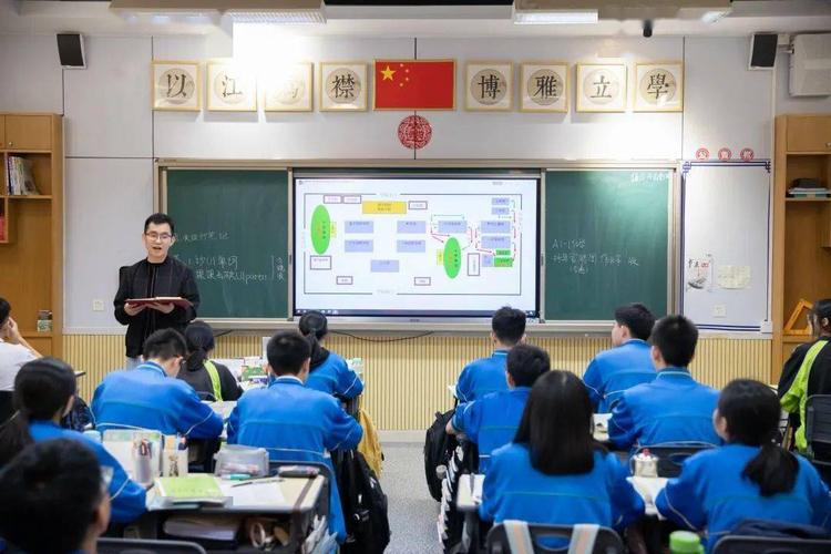 警钟长鸣 | 东江广雅开展学生宿舍夜间应急疏散演练