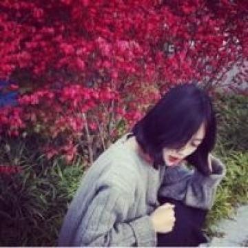 好看的女生背影qq头像最新版设计 我本就不是一个温暖的人